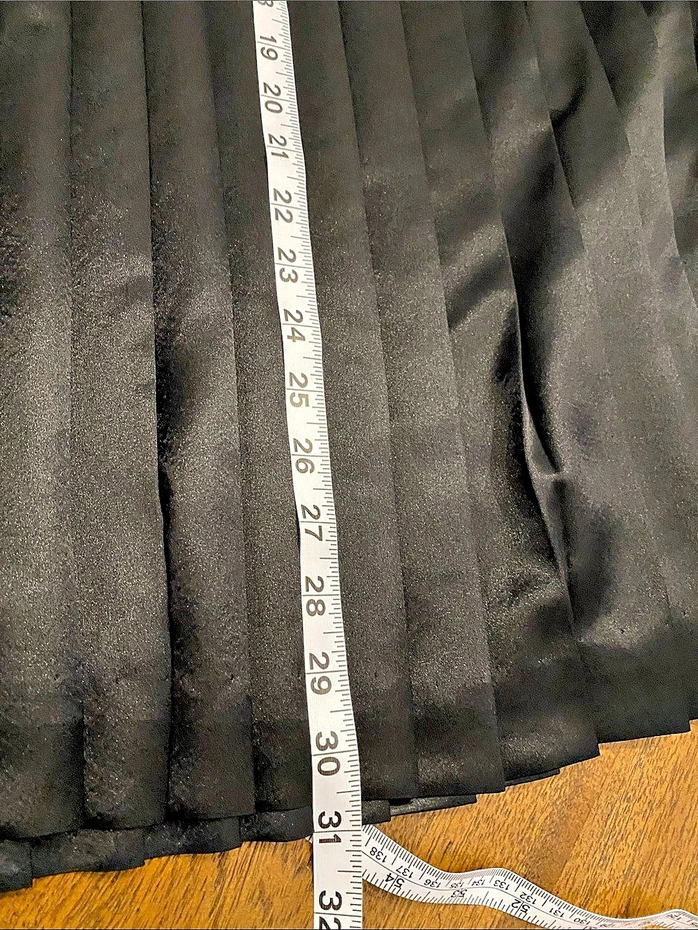 Wyndham Collection Pleated Maxi Skirt in Black Size 12 - Picture 7 of 7